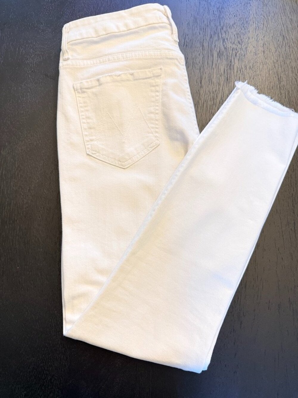 MOTHER High Waisted Looker Ankle Fray White Jeans Size 29 (runs small) - Picture 11 of 11
